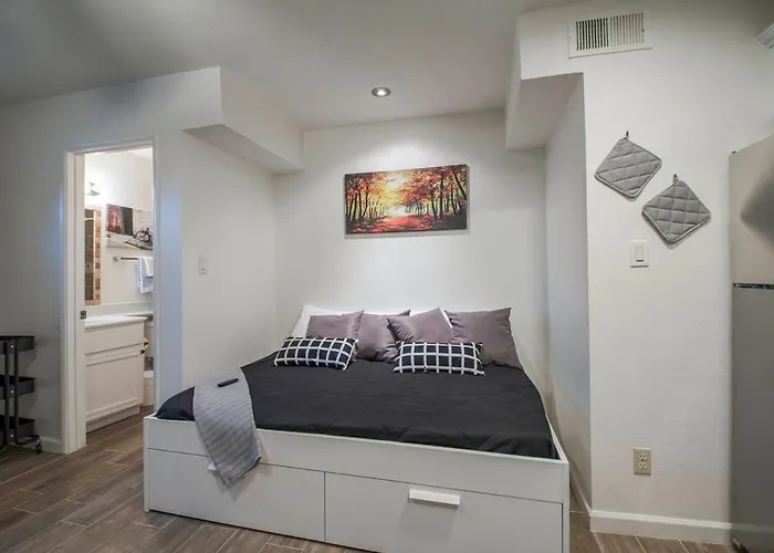Holiday home 34b- Modern Heated Pool And Dog Park